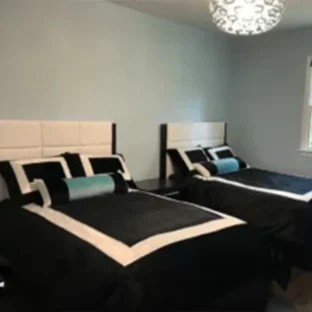 Velvet Hotel Style Black N White