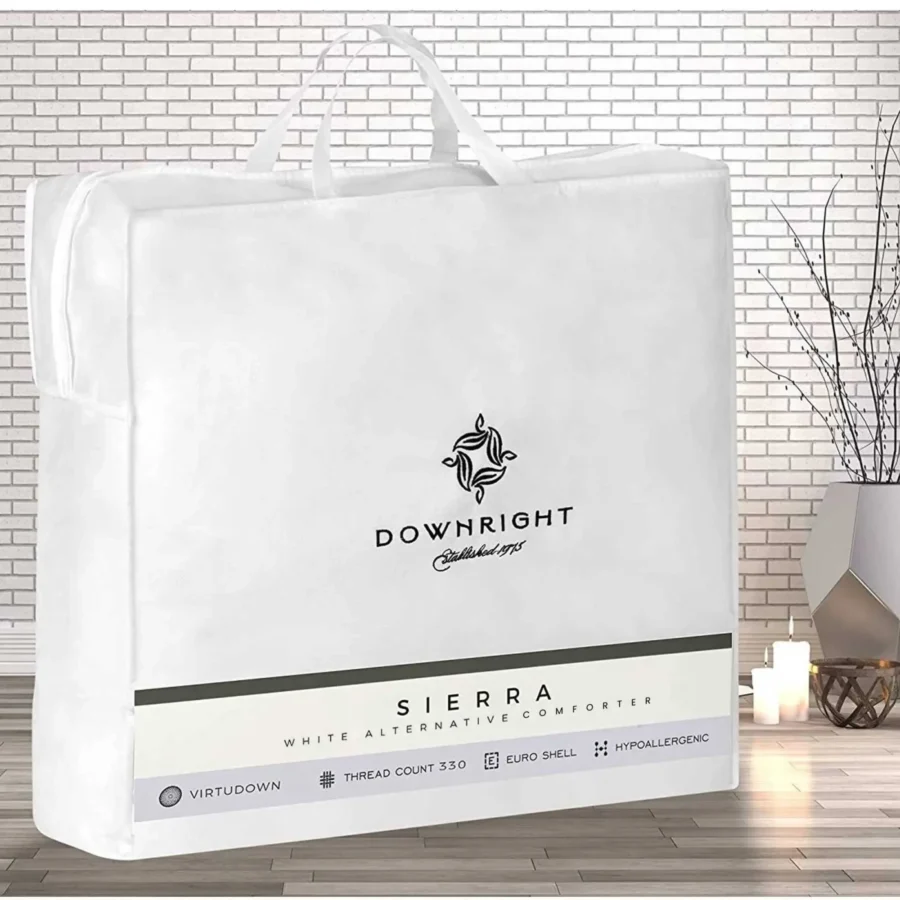 Sierra down alternative comforter in Downright carry bag