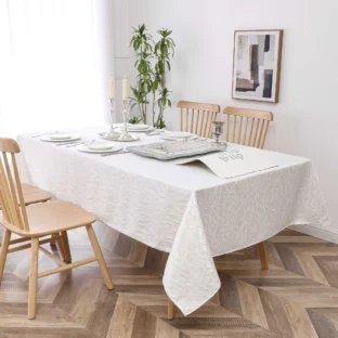 Fluffy White Tablecloth 1378