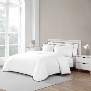 Classic Piping Black